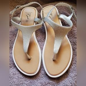 Shoe Aholic Sandles Size 9